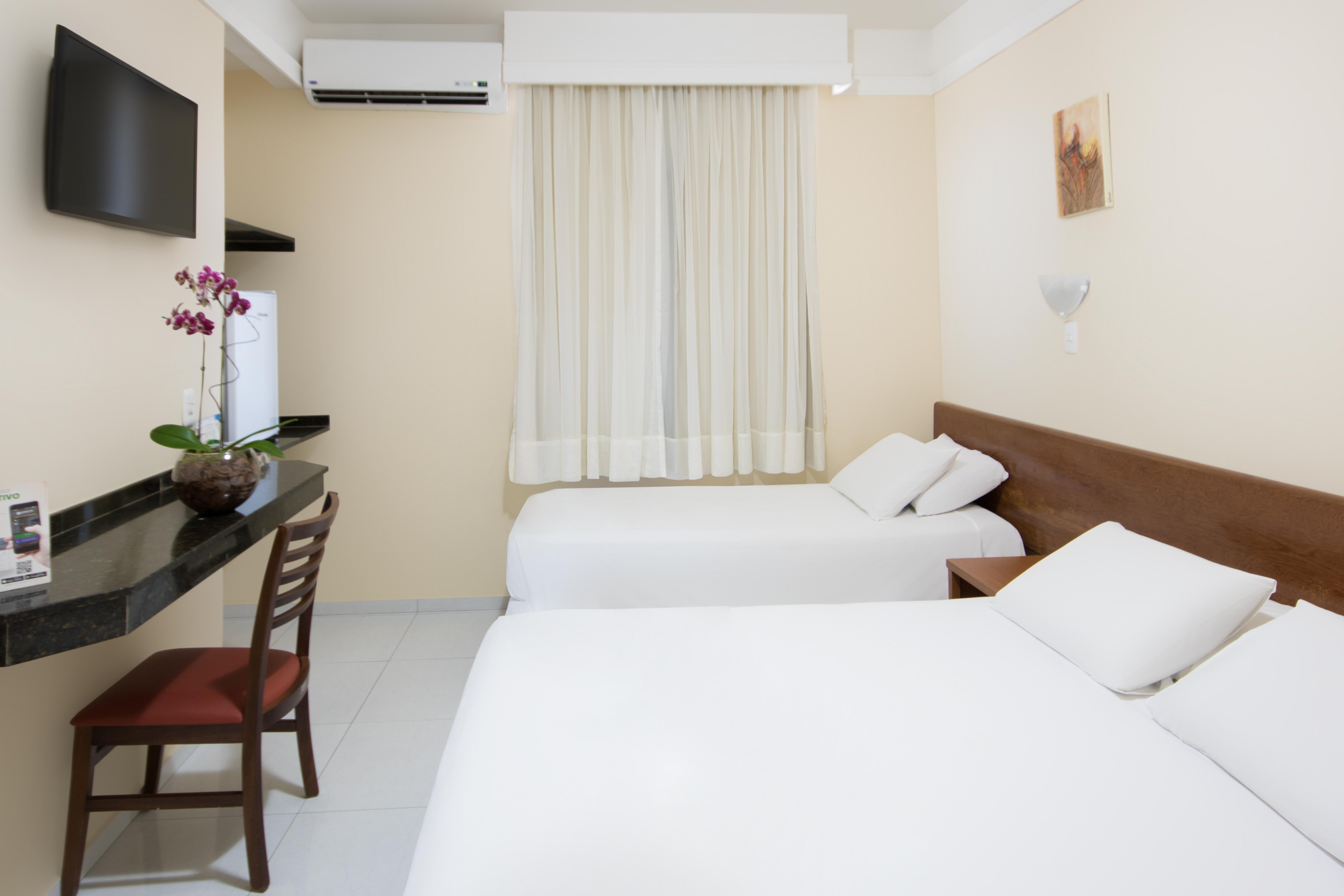 Hotel Dan Inn Express Foz Do Iguacu By Nacional Inn Exterior foto